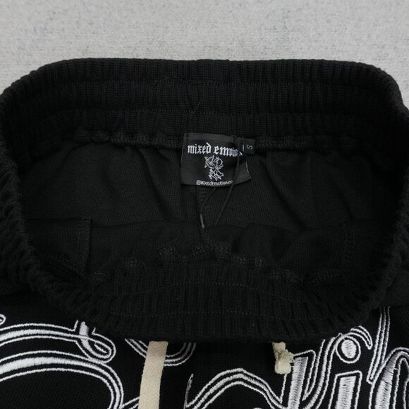 Mixed Emotions Signature Black Short - Picture 10 of 10